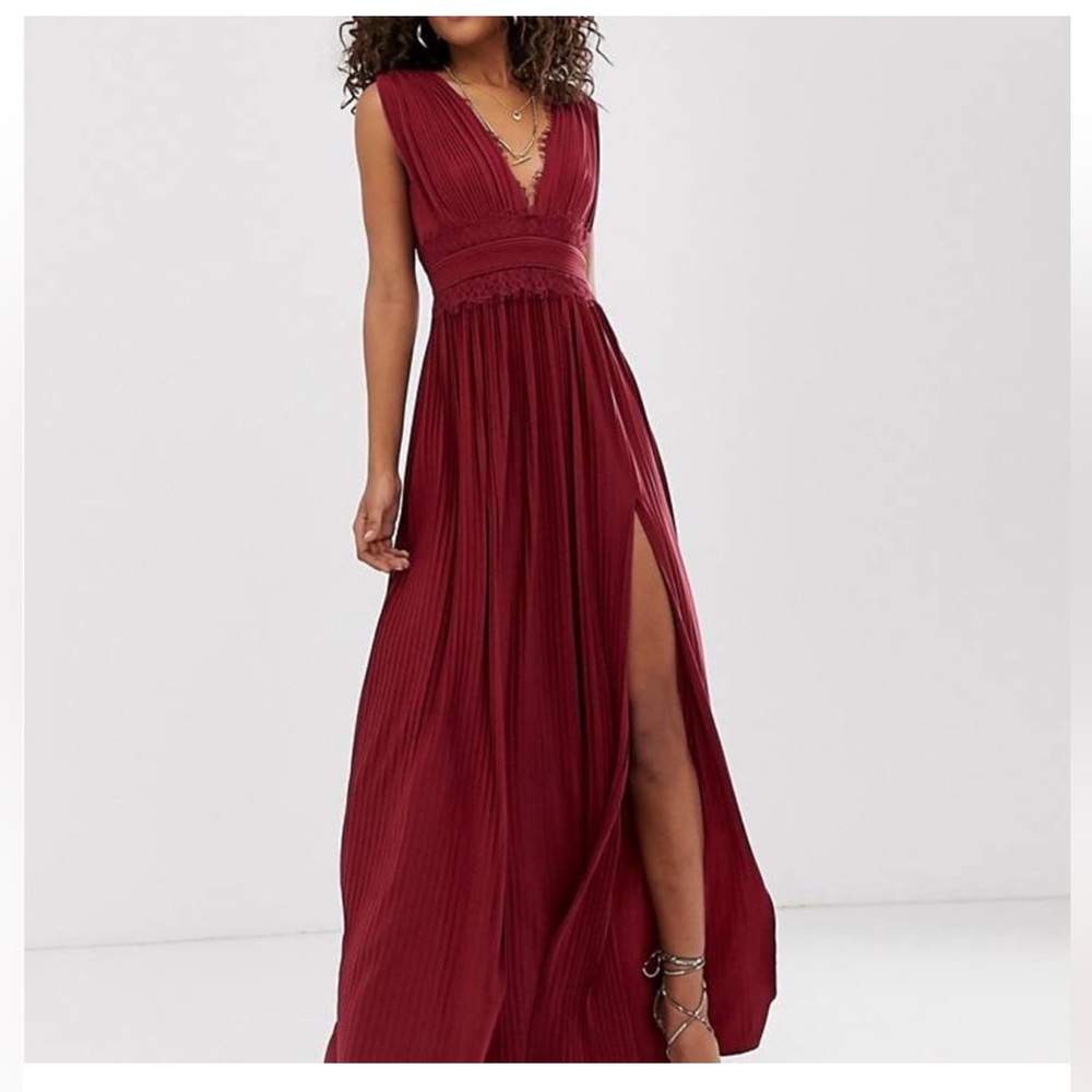 NEW* ASOS DESIGN Burgundy Lace Insert Pleated Maxi Dress size UK 10 US 6 NWT